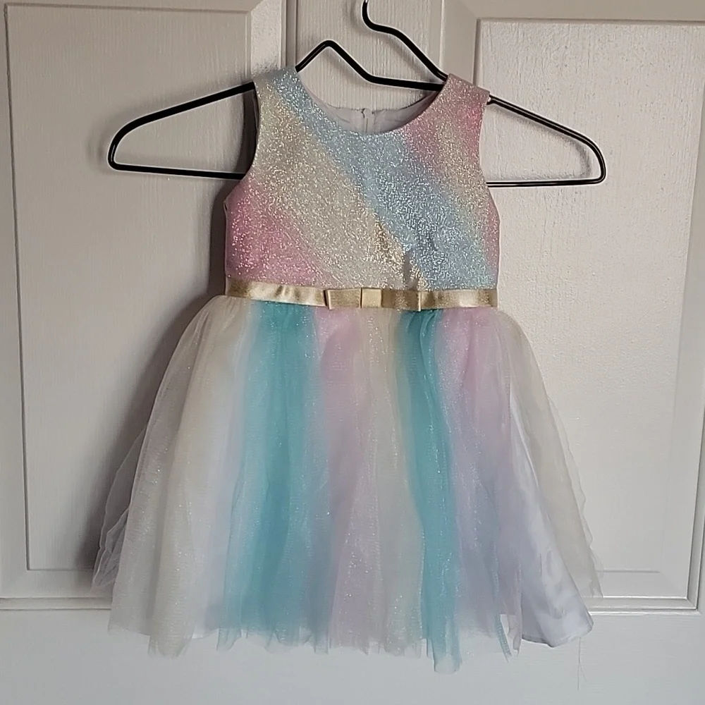 Adorable little girls Princess/ Ballerina dress, 2T, pink 💗 yellow 💛 and blue.